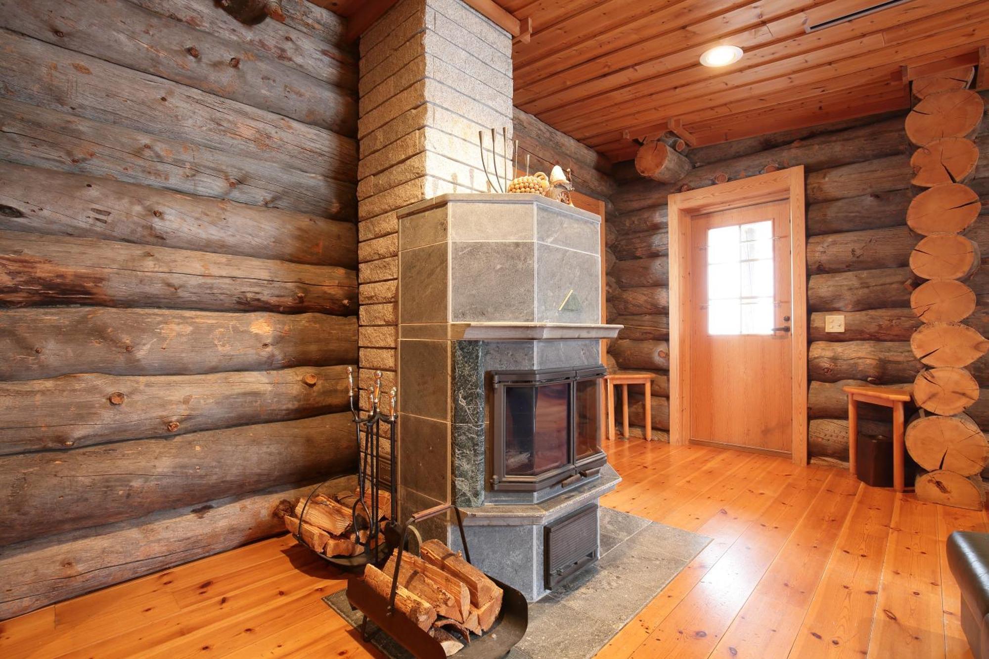 Log Hotel The Maple Lodge Iwamizawa Exterior photo